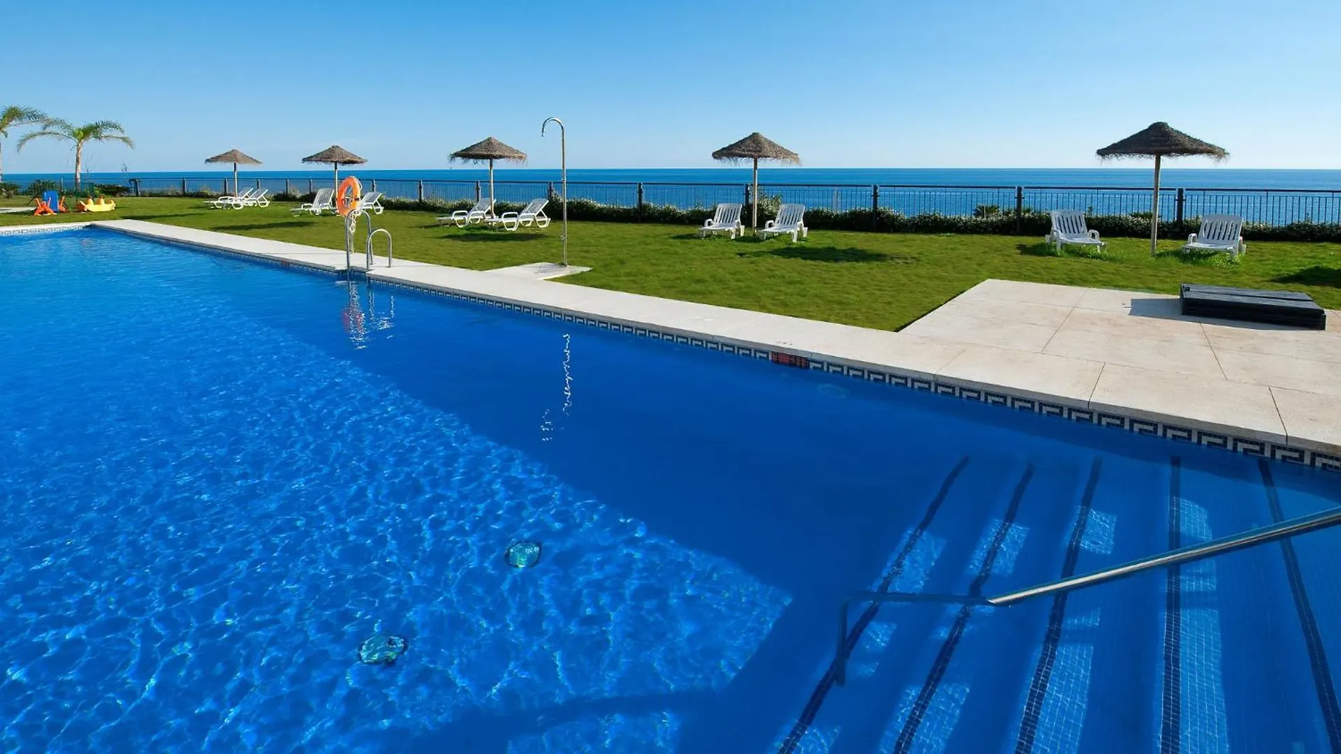 טורוקס Apartment Sea Front By Interhome